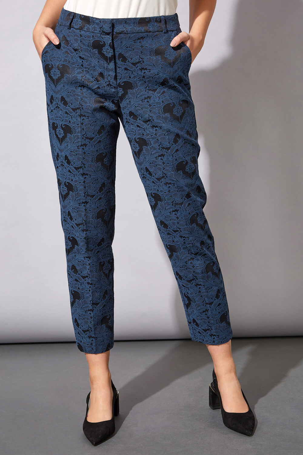Jacquard Tapered Trouser