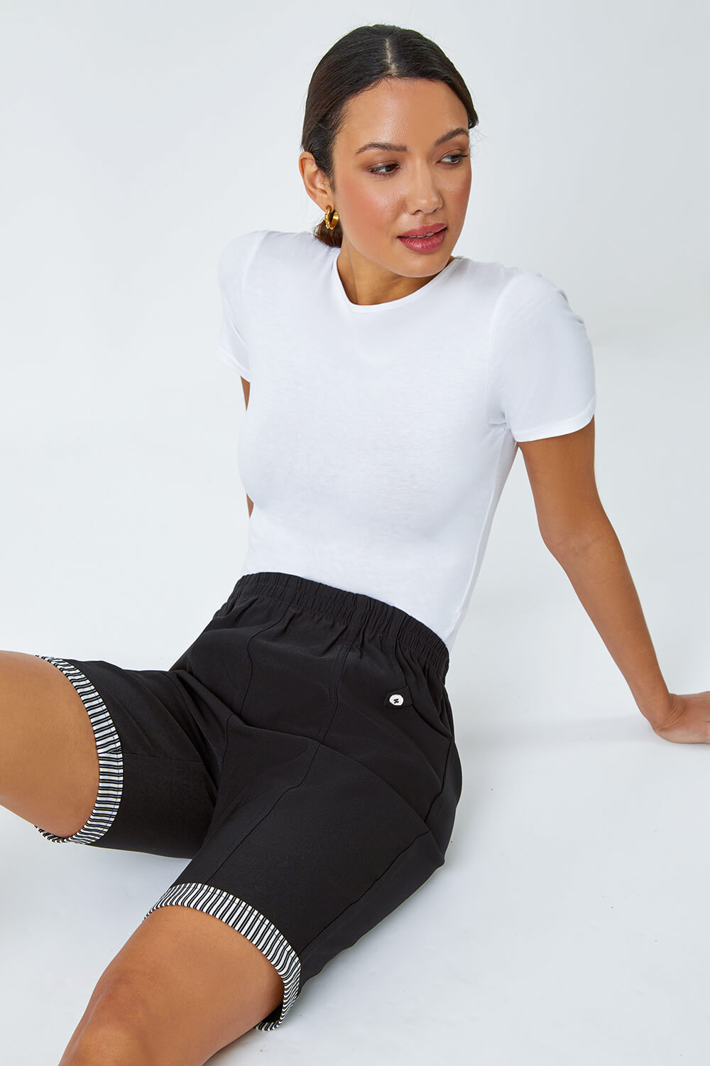 Black Contrast Detail Stretch Shorts, Image 5 of 5