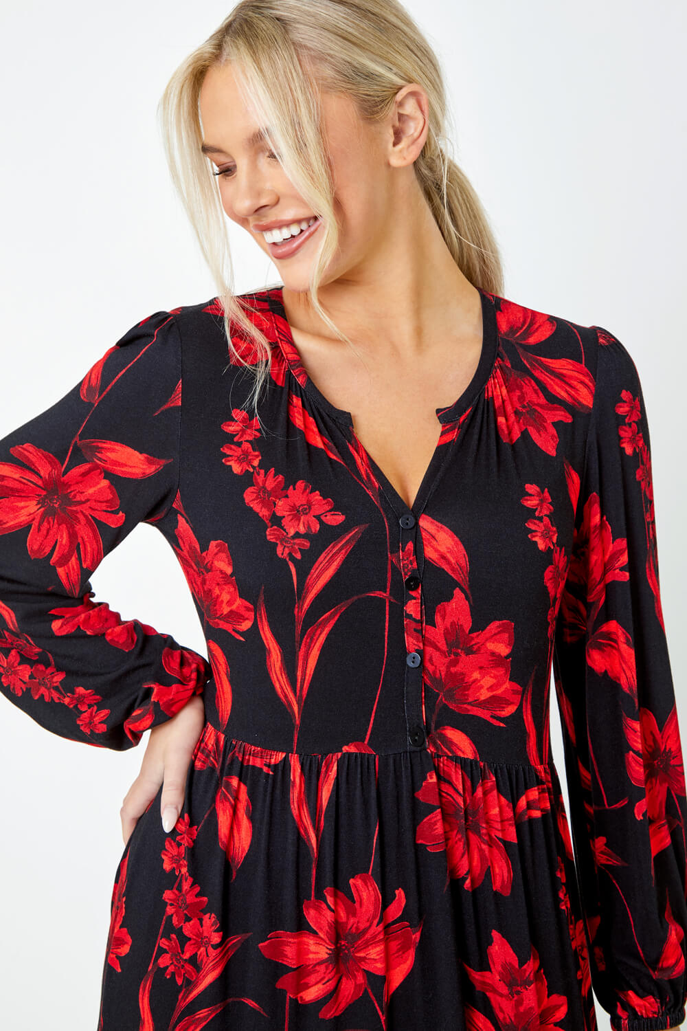 Red Petite Floral Print Tiered Stretch Dress, Image 4 of 5