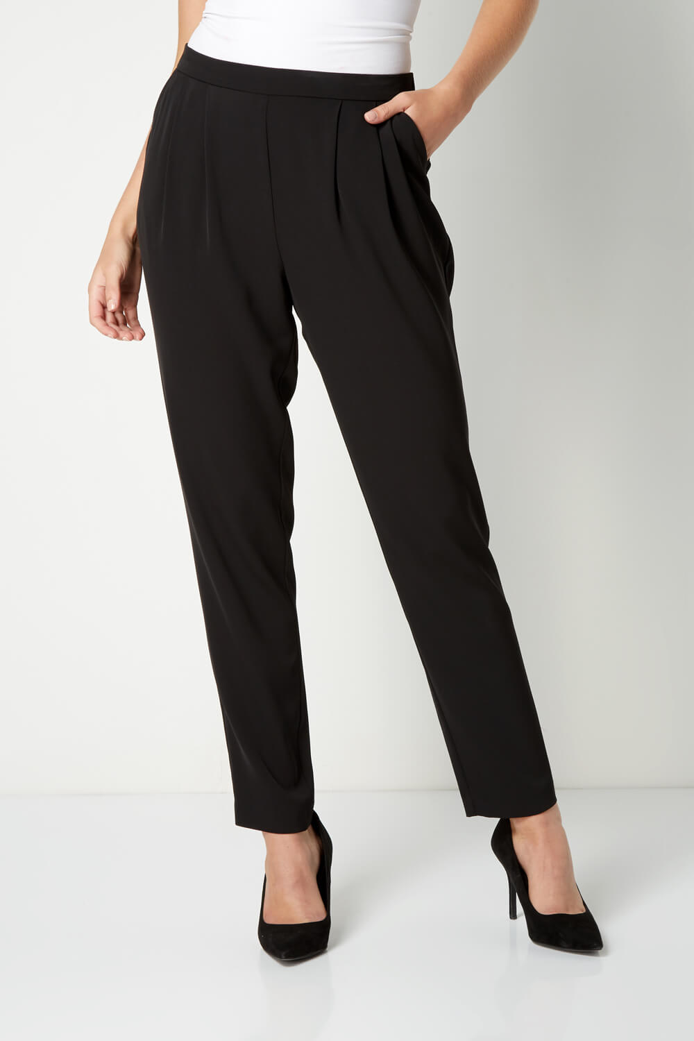 Tapered Harem Trousers in Black - Roman 
