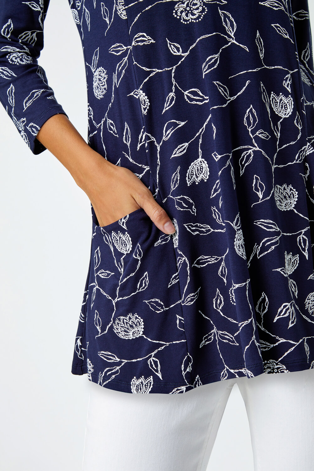 Navy  Floral Print Pocket Swing Stretch Top , Image 5 of 5