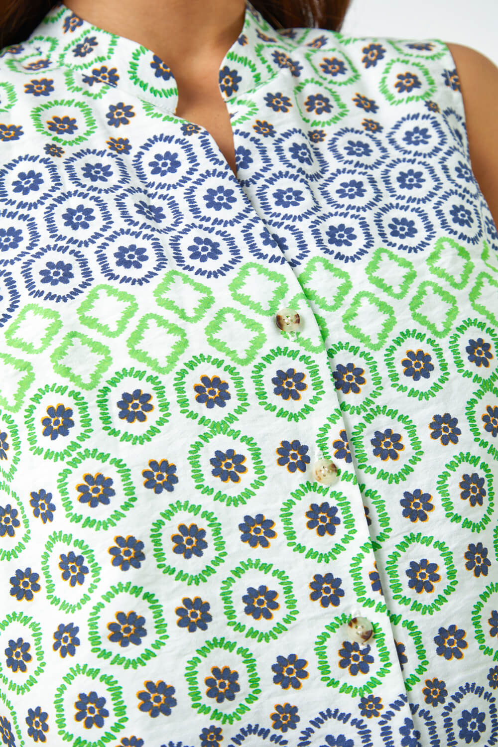 Green Petite Sleeveless Geometric Print Blouse, Image 5 of 6