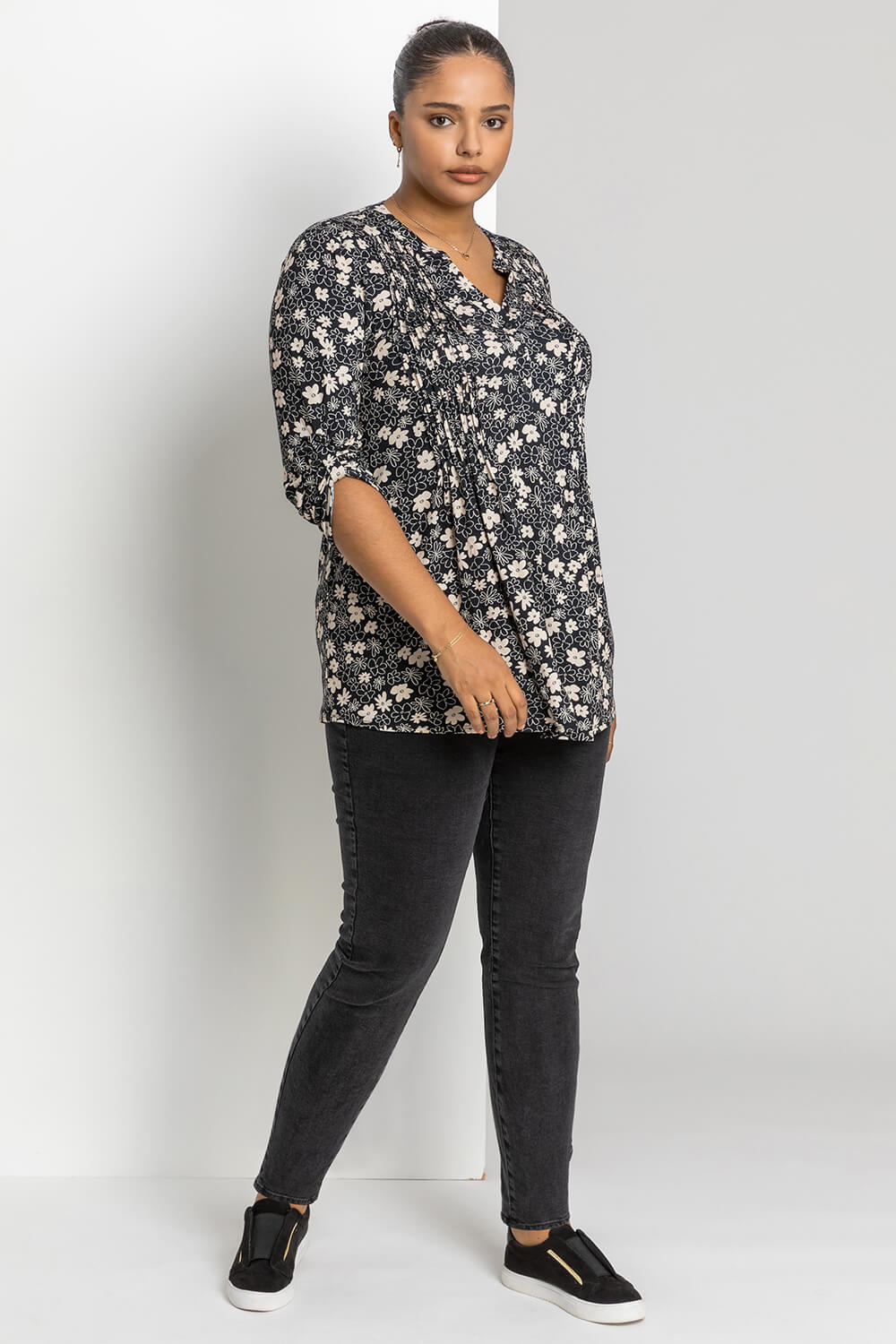 Stone Curve Floral Pintuck Blouse, Image 3 of 4