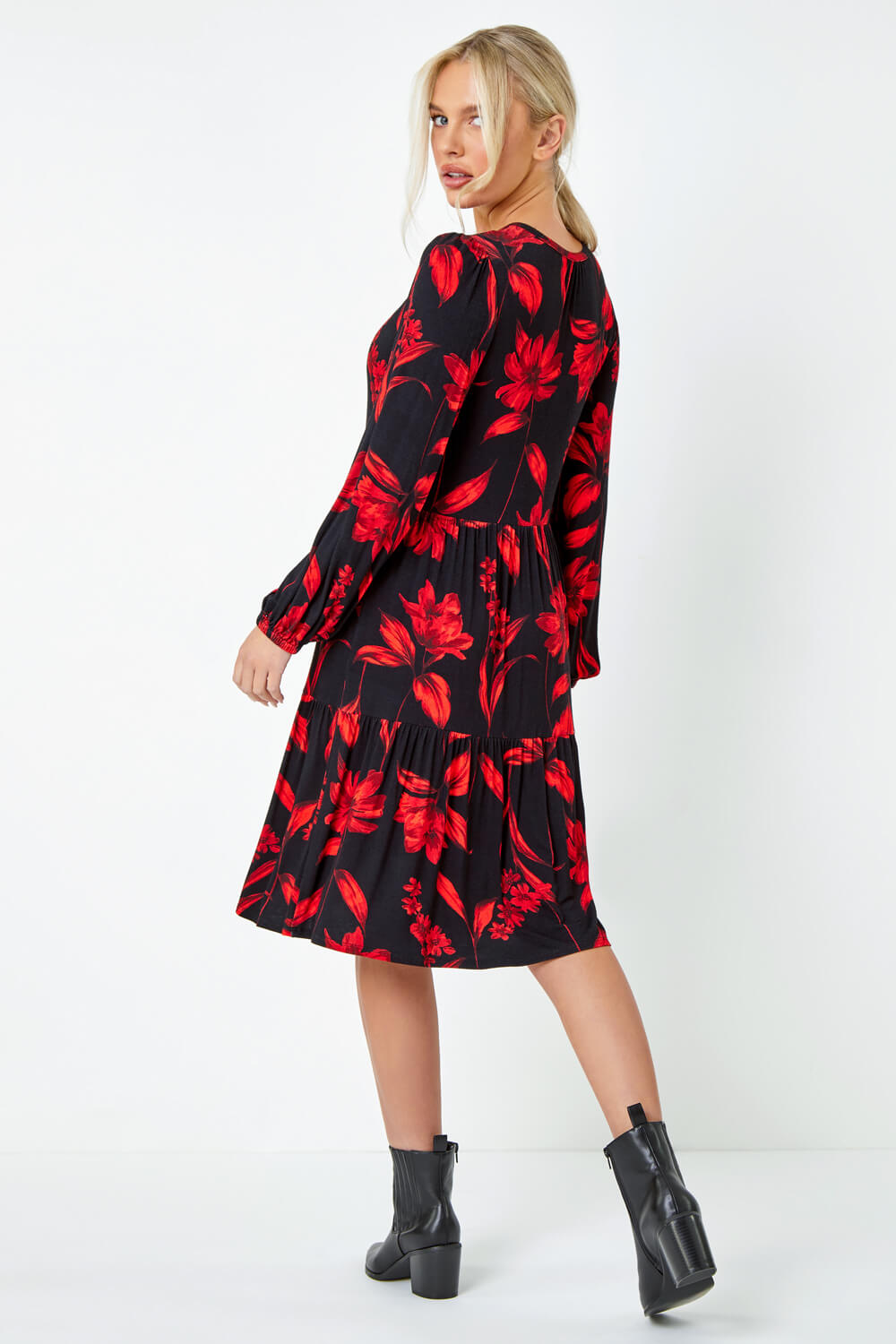 Red Petite Floral Print Tiered Stretch Dress, Image 3 of 5