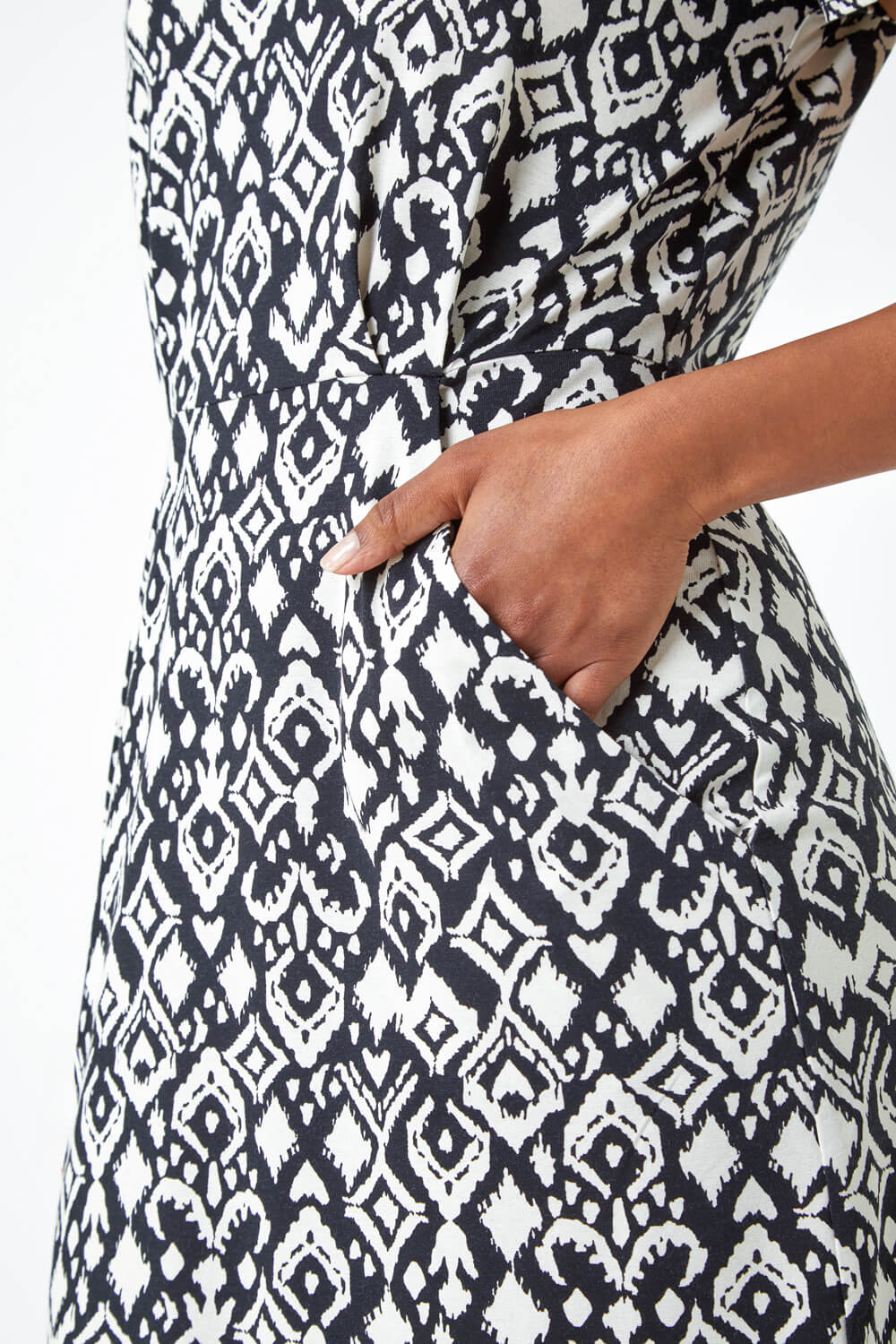 Black Geometric Print Pocket Stretch Dress, Image 5 of 5