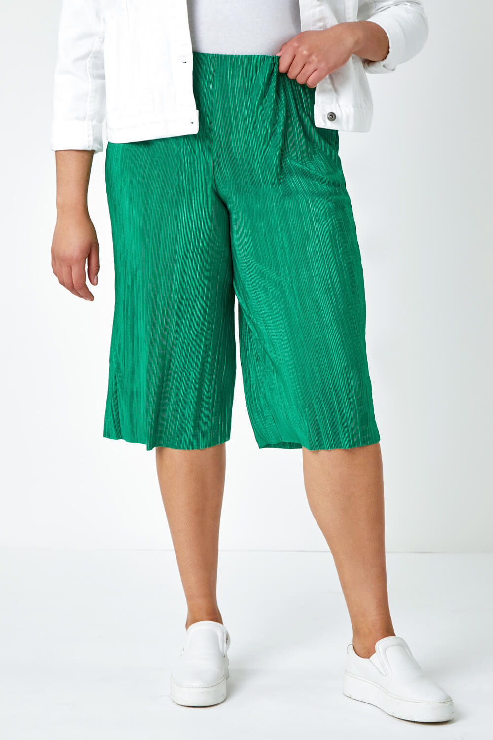 Green Curve Stretch Plisse Culotte Trousers, Image 4 of 5