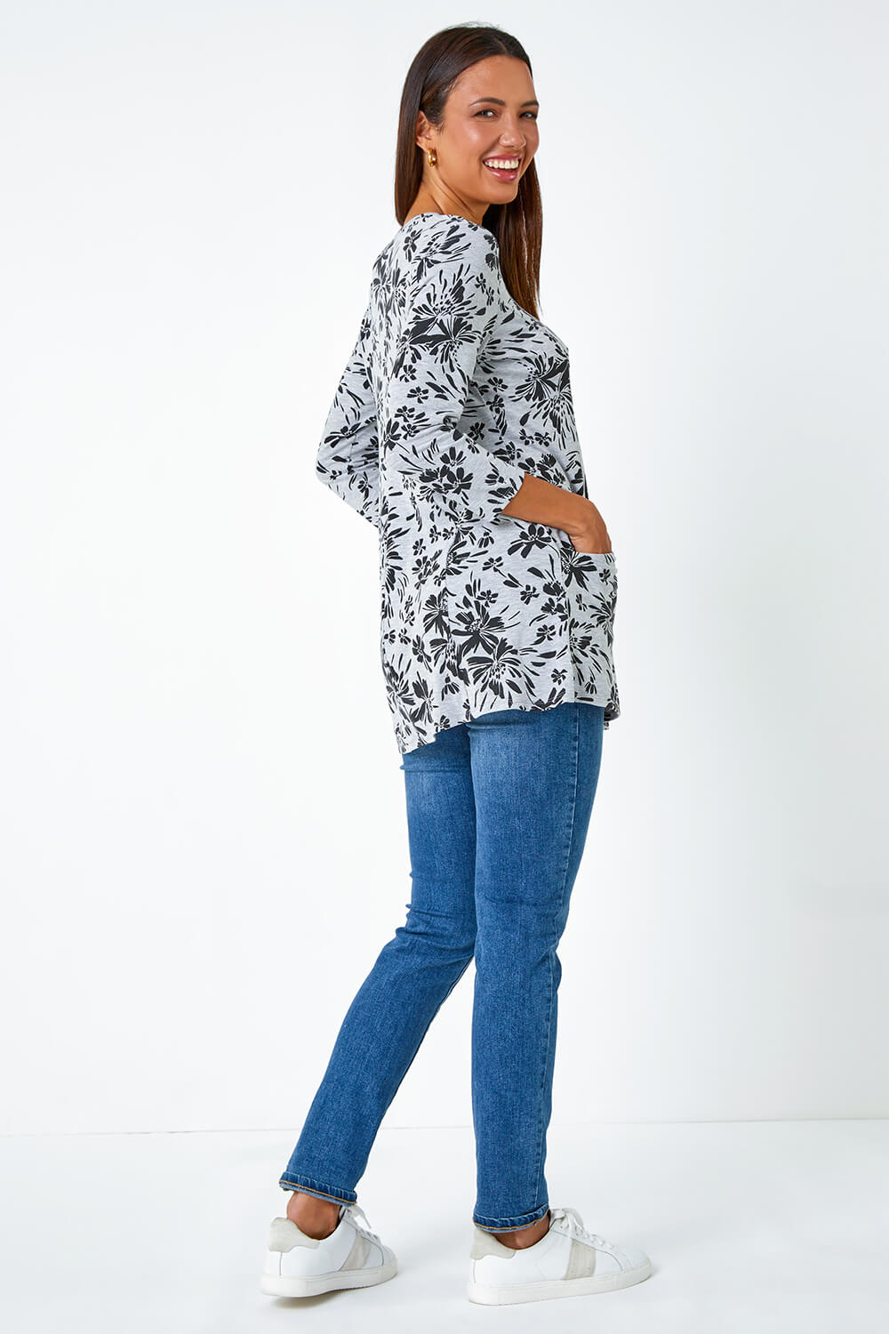 Grey Floral Pocket Front Swing Stretch Top, Image 2 of 5