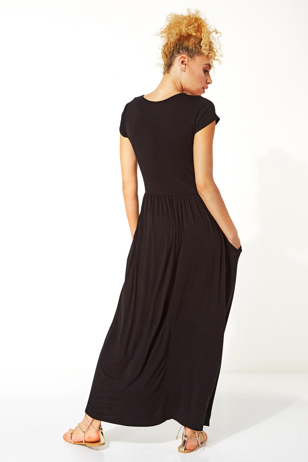 Gathered Skirt Maxi Dress in Black - Roman Originals UK