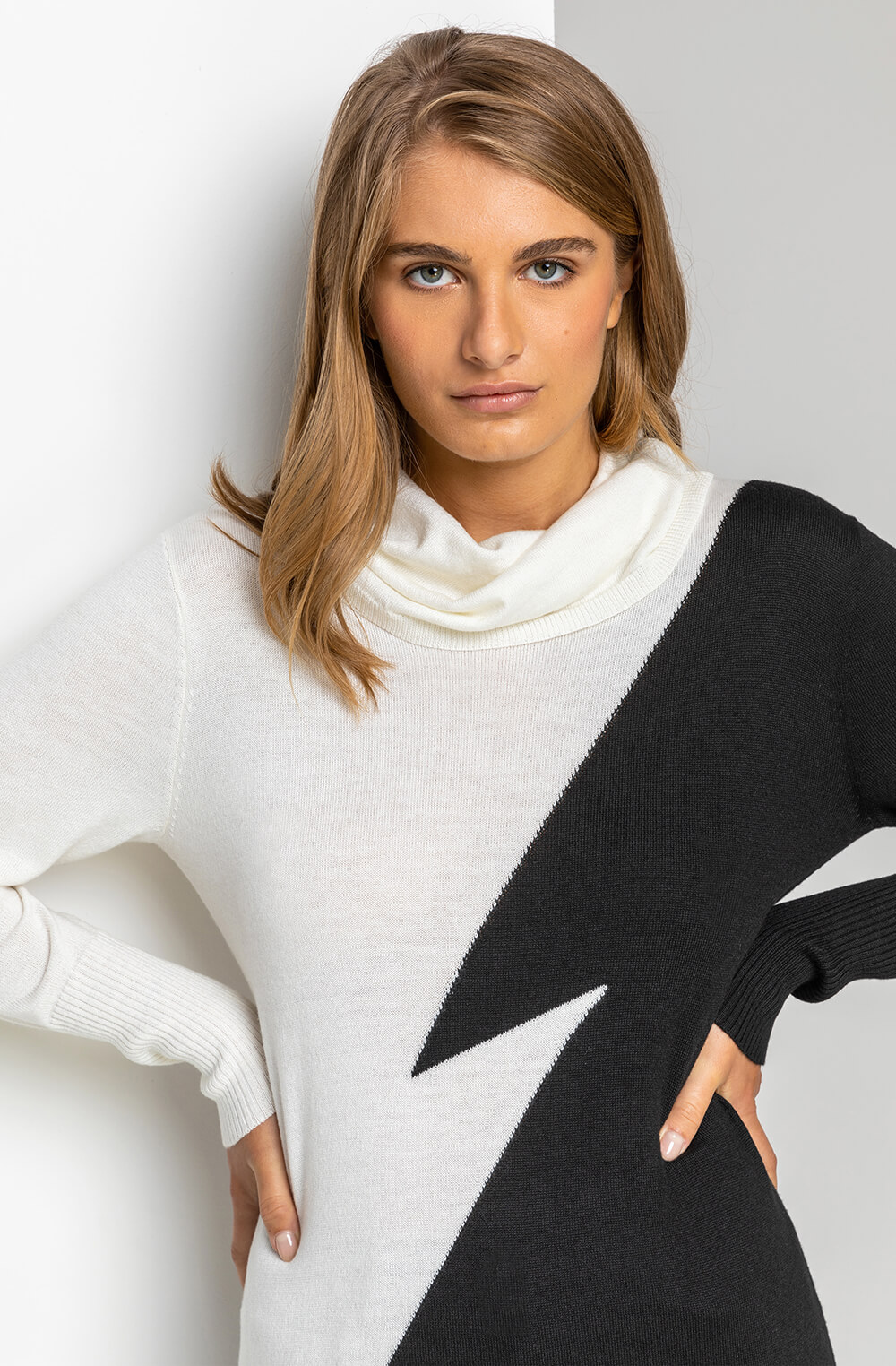 Black Colour Block Longline Tunic Jumper, Image 2 of 4