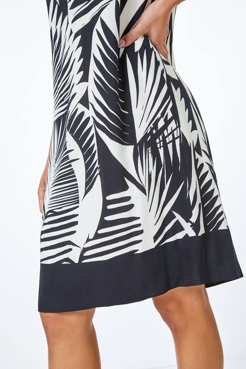 Black Petite Tropical Leaf Print Shift Dress, Image 5 of 5