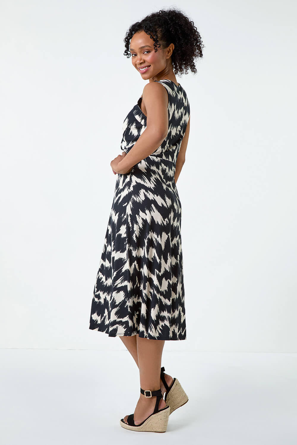 Black Petite Abstract Print Ruched Midi Dress, Image 3 of 5