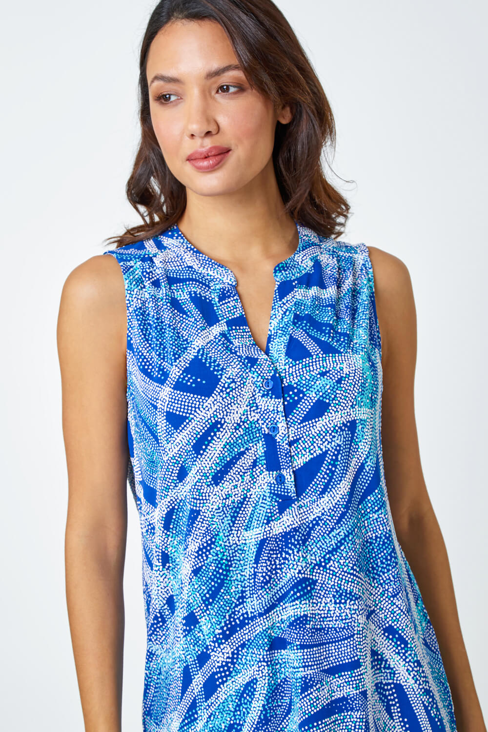 Blue Textured Spot Print Sleeveless Stretch Top, Image 4 of 5