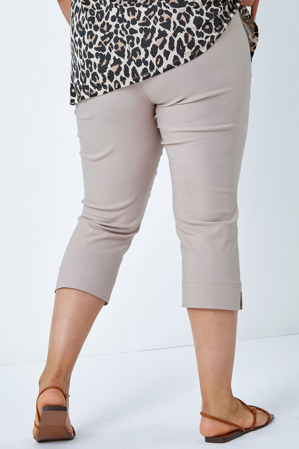Natural  Curve Cropped Stretch Trouser, Image 2 of 5