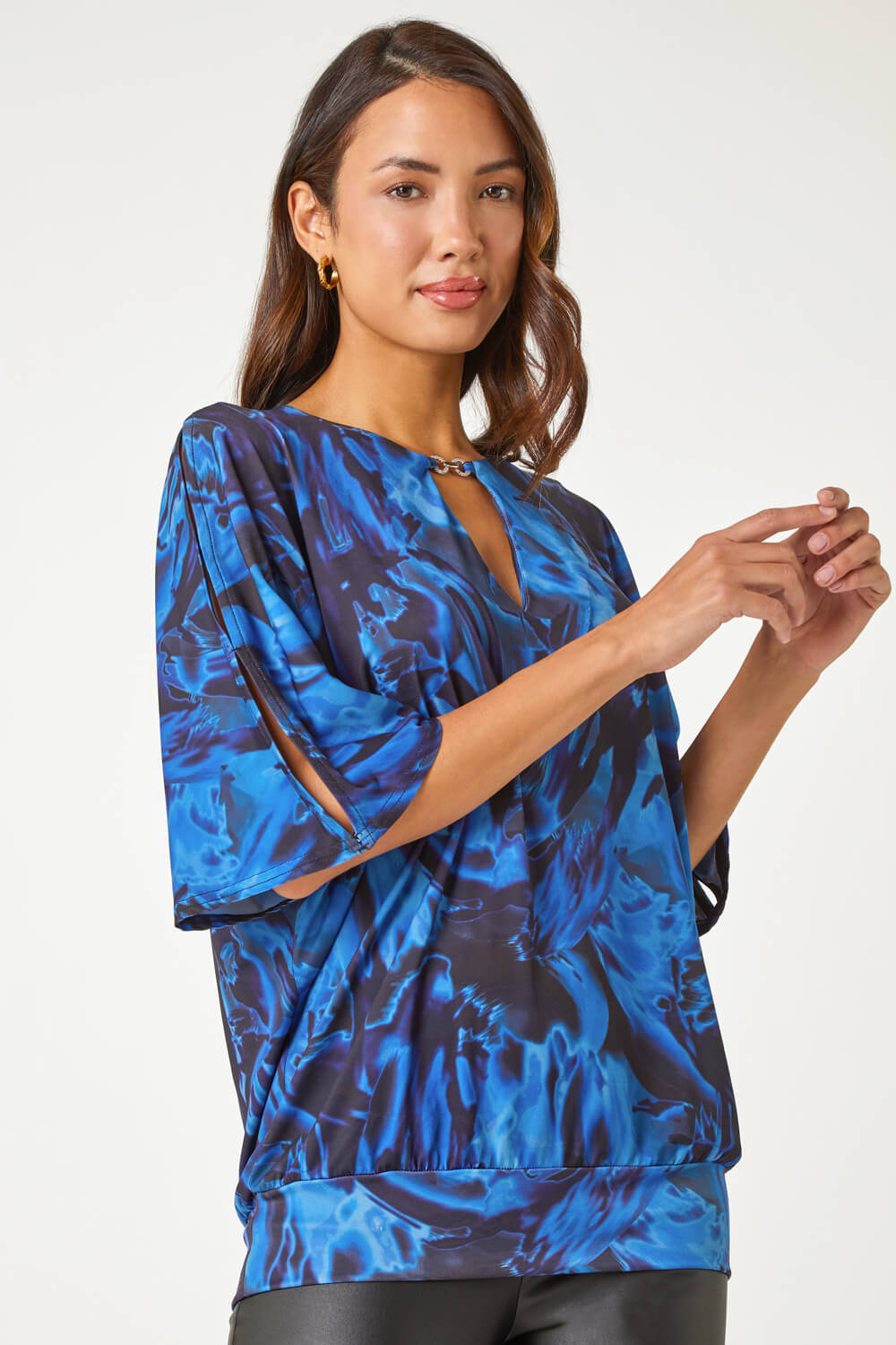 Abstract Print Split Sleeve Stretch Top