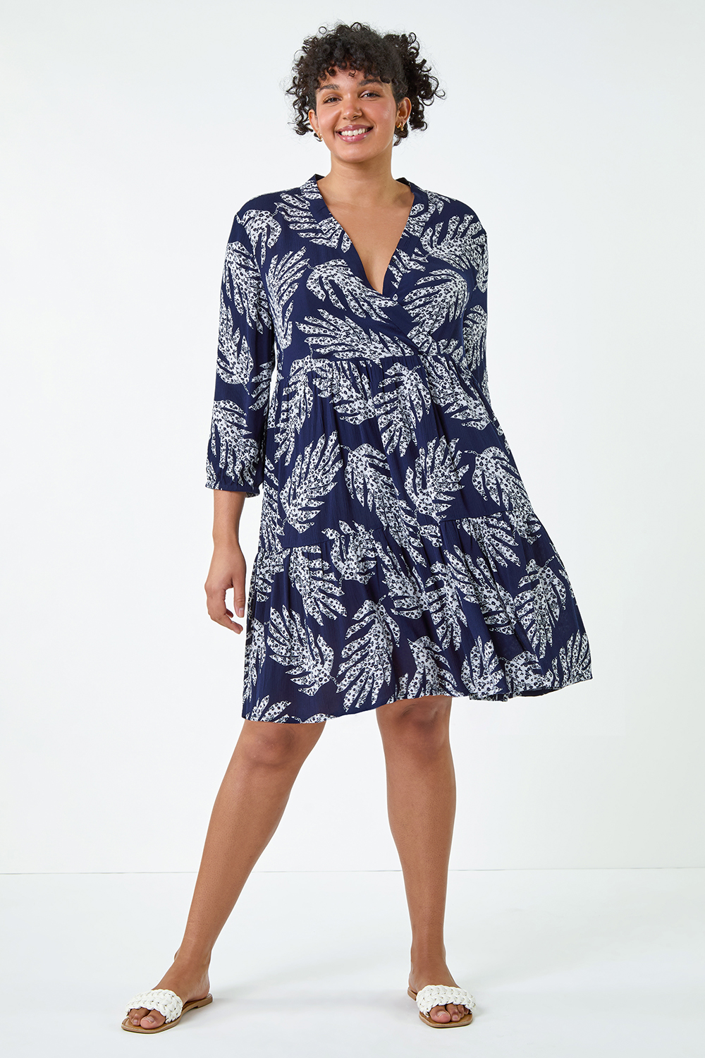 Curve Loose fit woven smock dress in floral monochrome print