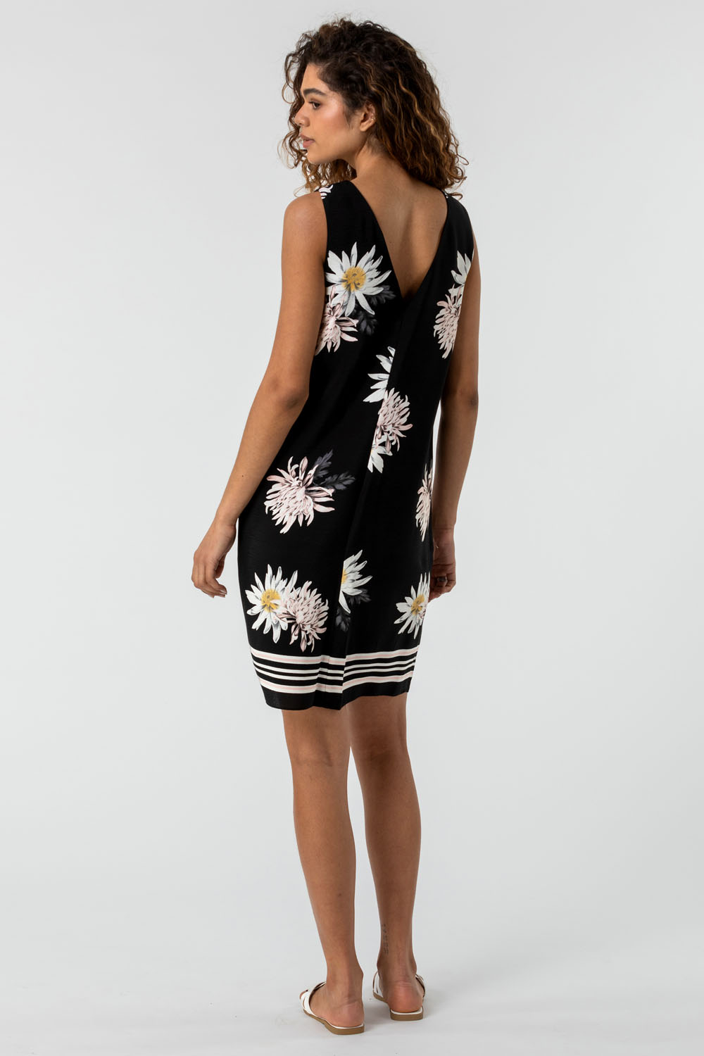 Black Daisy Floral Shift Dress, Image 3 of 5