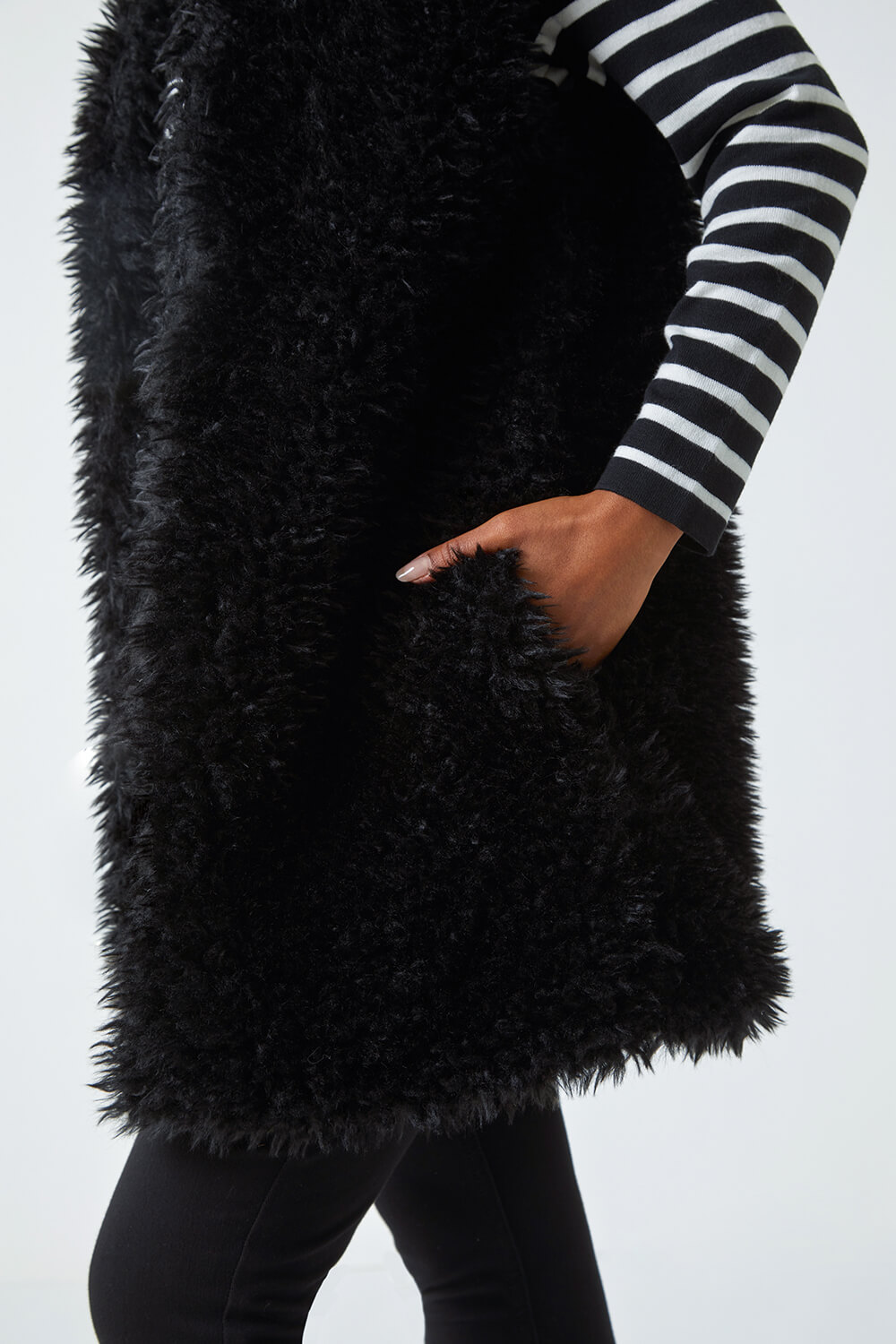 Black Petite Longline Faux Fur Gilet, Image 5 of 5