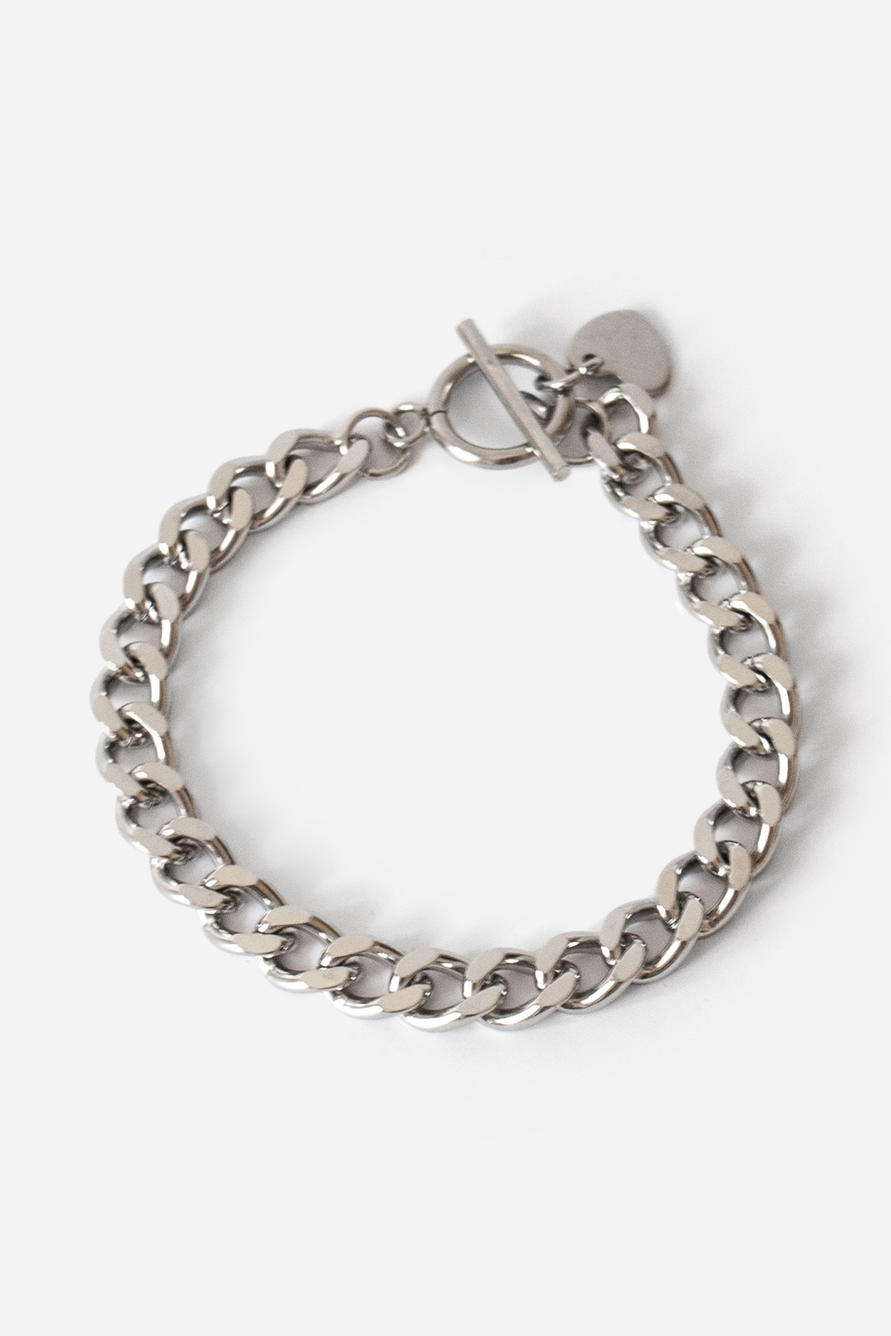 Curb Chain Bracelet With Heart Pendant in Silver - Roman Originals UK