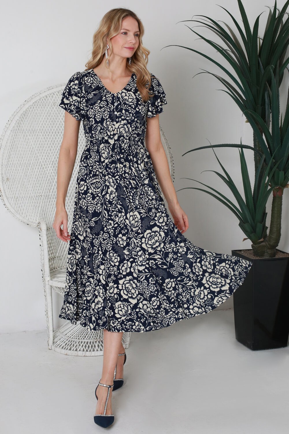 Navy  Julianna Floral Shirred Waist Midi Dress, Image 4 of 4