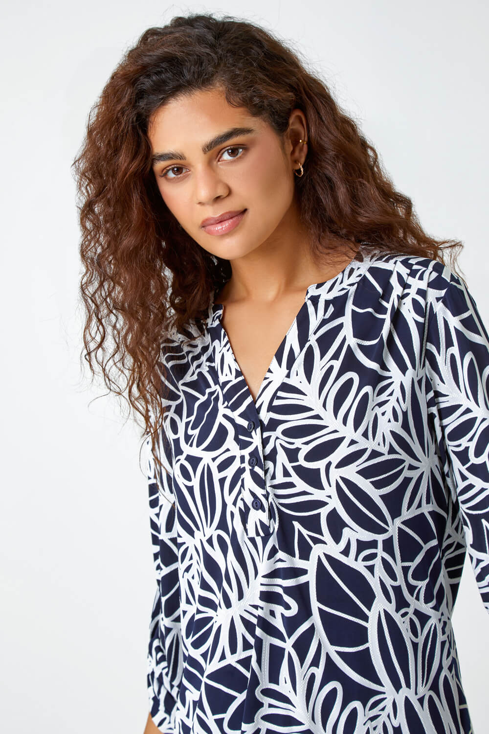 Navy  Textured Floral Print Stretch Top , Image 4 of 5
