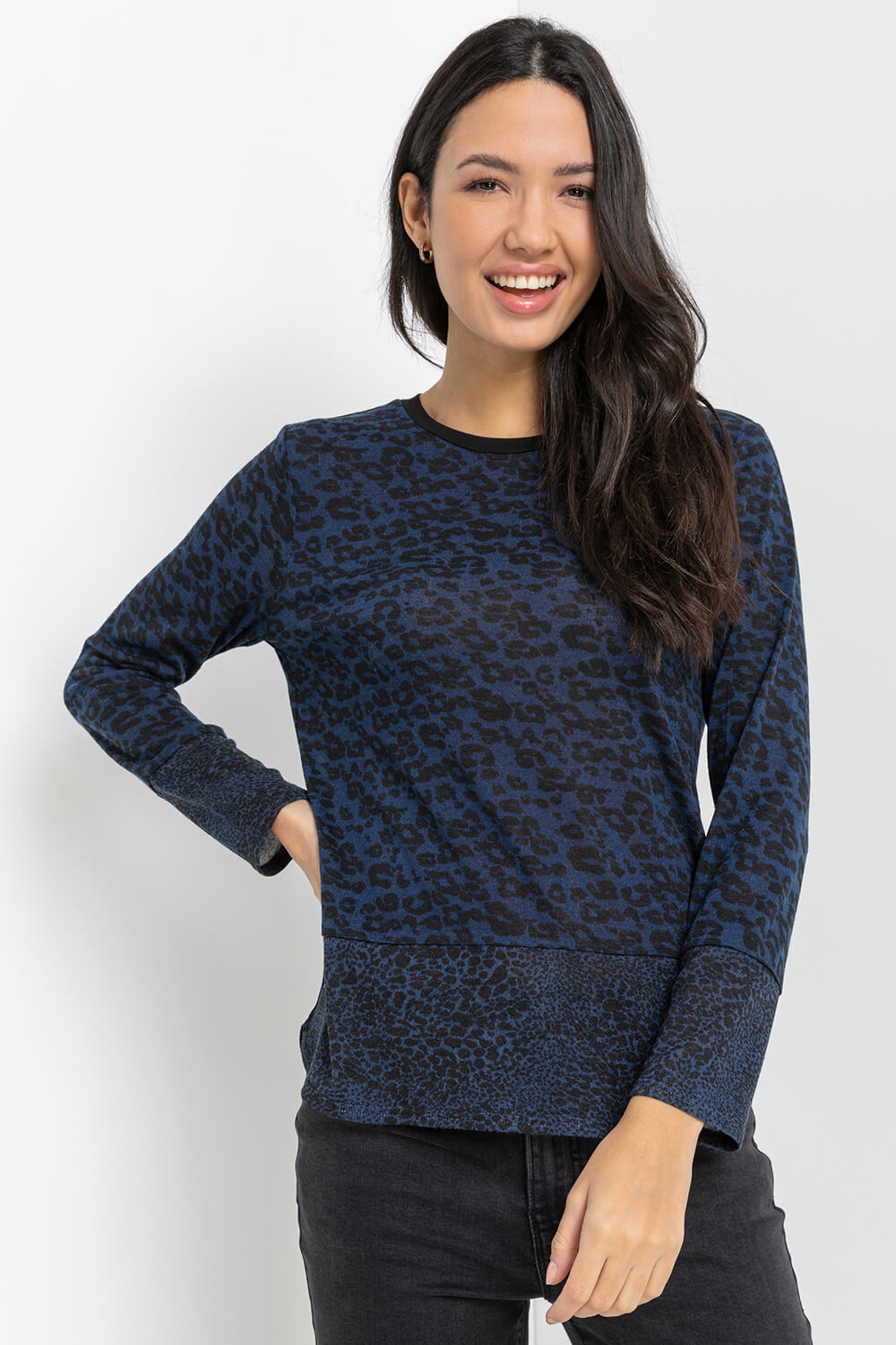 Leopard Print Round Neck Long Sleeve Jersey Top