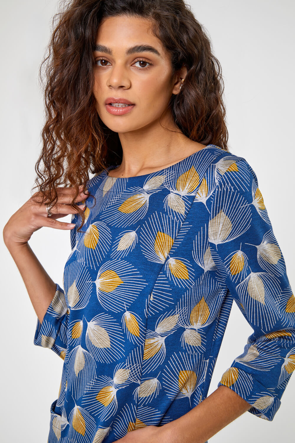 Blue Graphic Floral Panel Shift Dress, Image 3 of 5