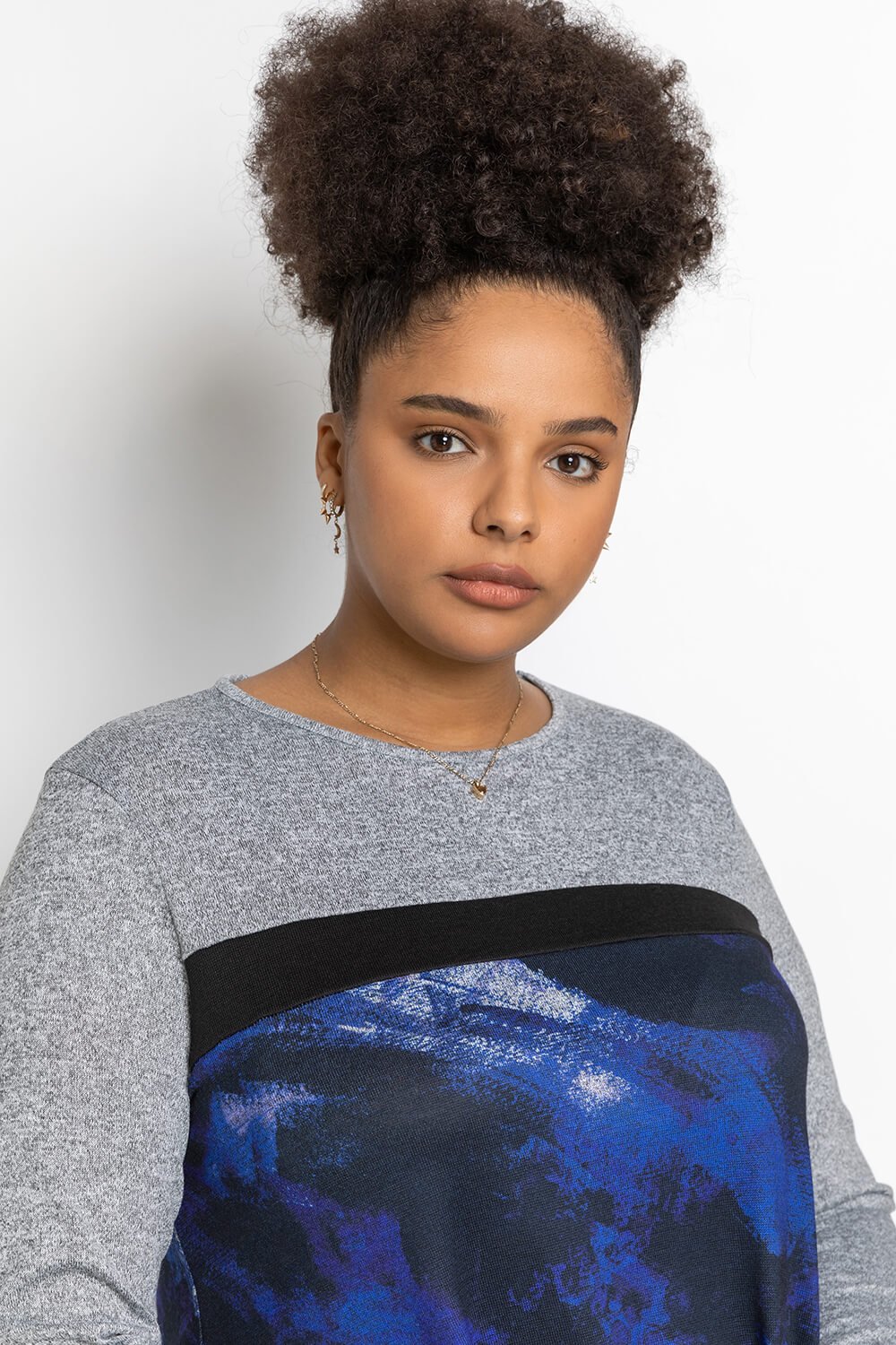 Royal Blue Curve Abstract Print Contrast Top, Image 4 of 5