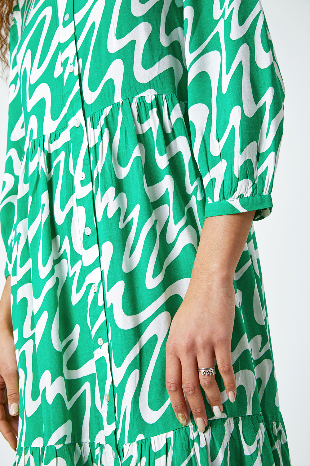Green Wave Print Tiered Shirt Dress, Image 4 of 6