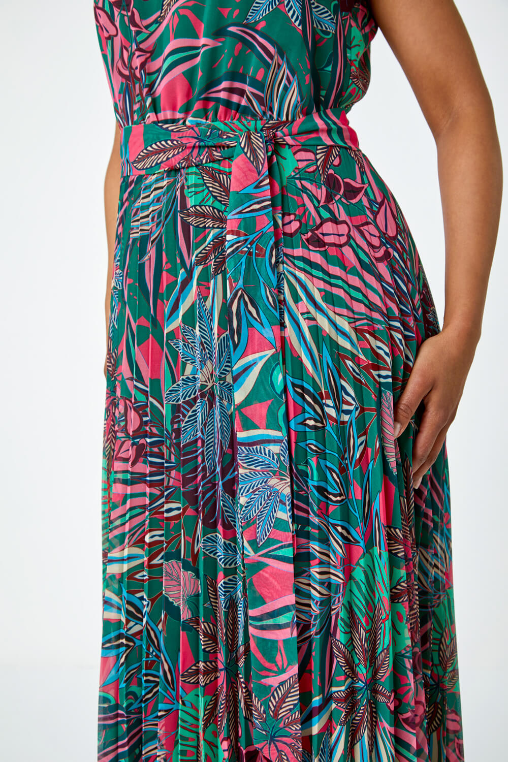 Green Petite Floral Pleated Maxi Dress, Image 5 of 5