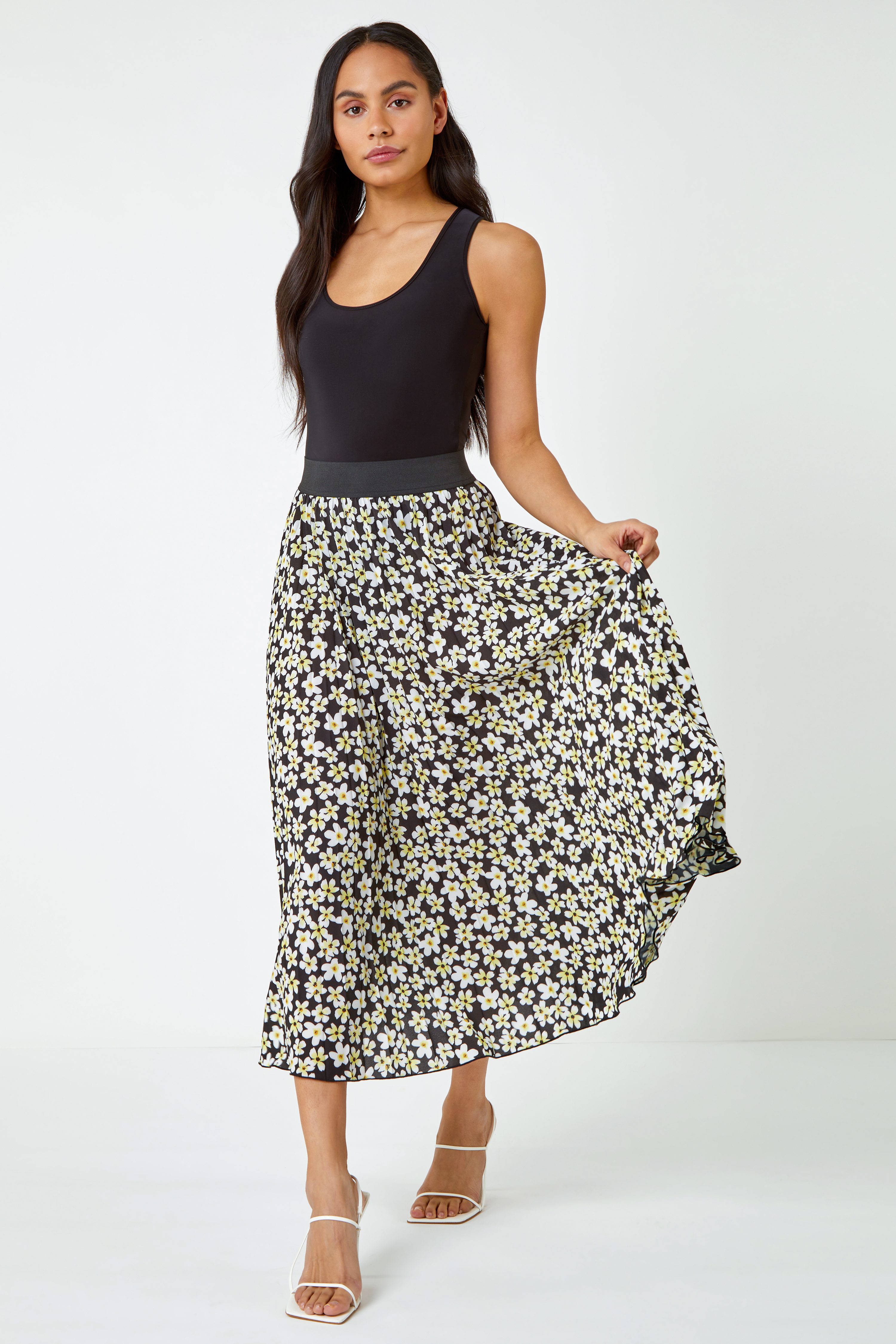 Black Daisy Floral Print Pleated Skirt, Image 4 of 5