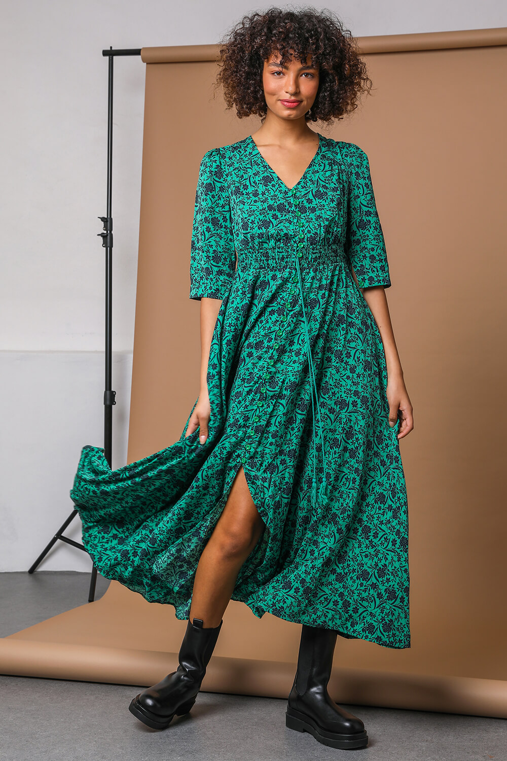 Green Floral Print Shirred Waist Maxi Dress, Image 3 of 5