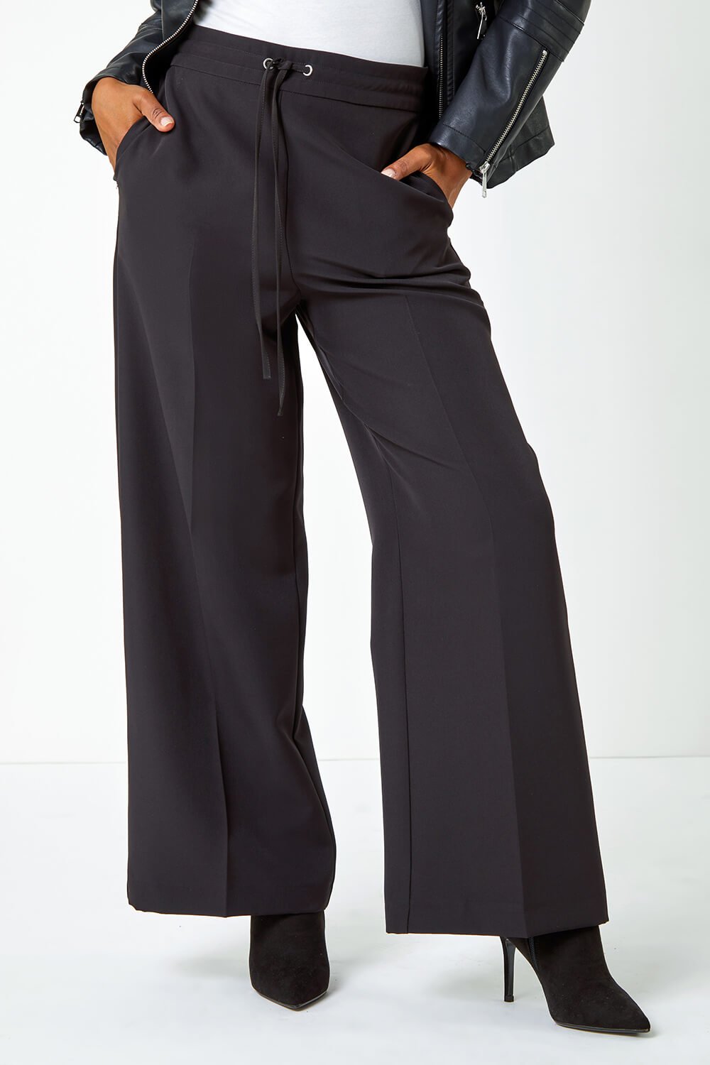 Black Petite Wide Leg Stretch Trousers, Image 4 of 5