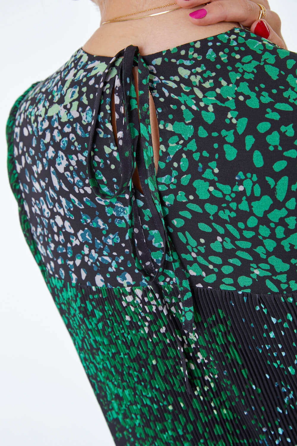 Green Pebble Print Plisse Swing Dress, Image 5 of 5