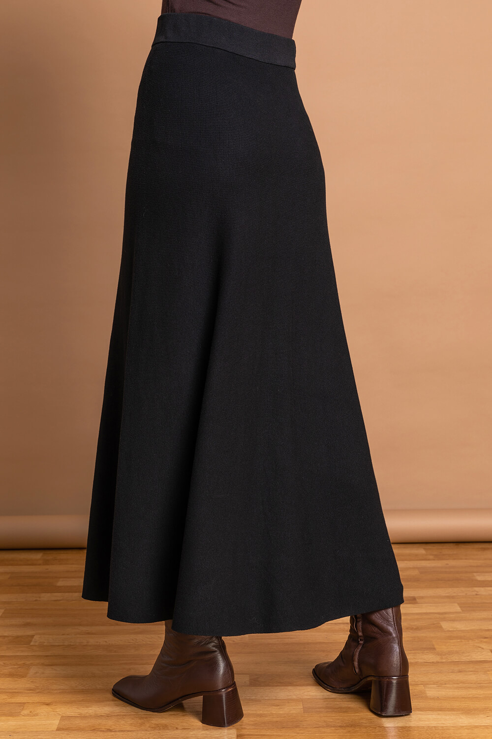 Black Plain Knitted Midi Skirt, Image 2 of 4