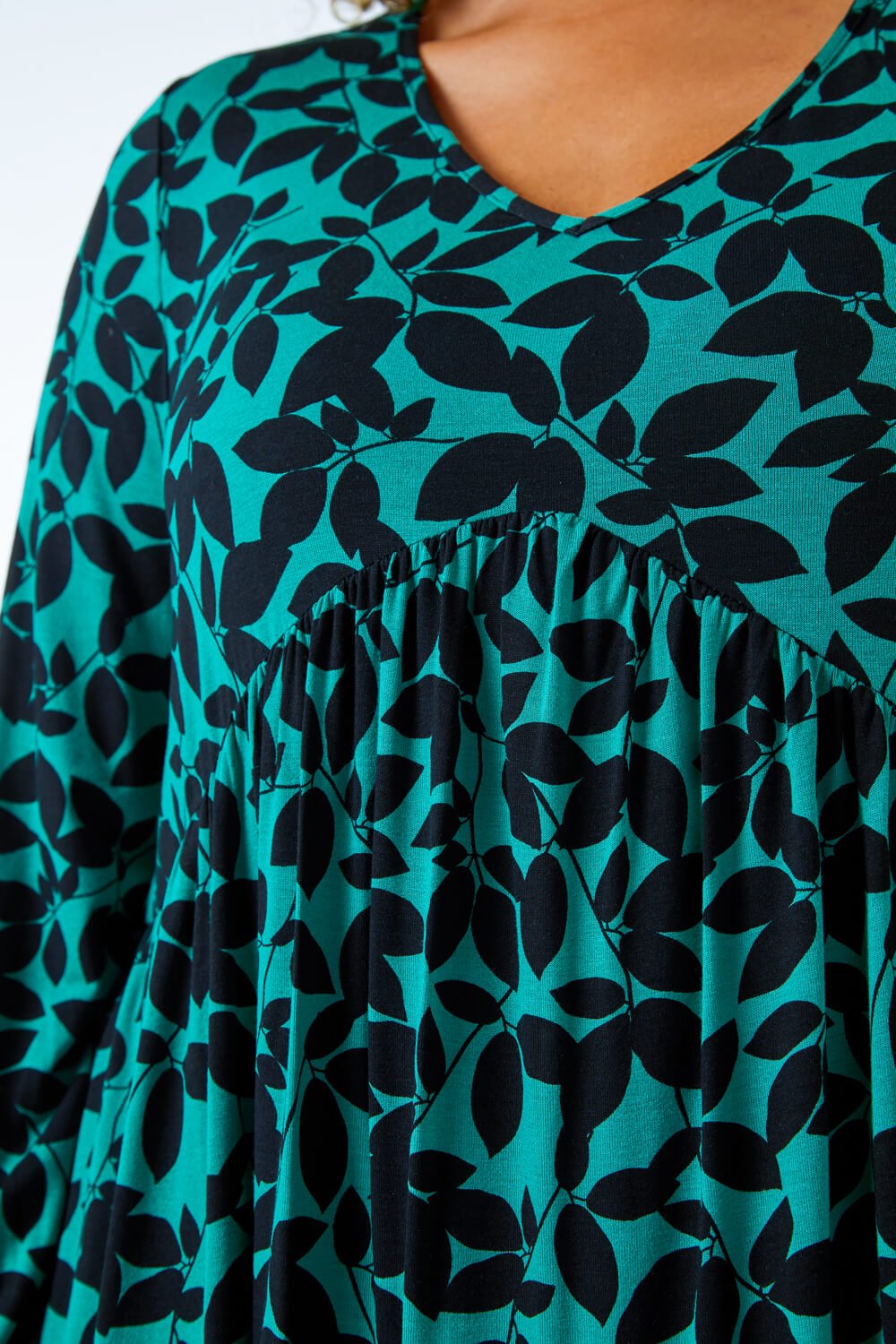 Green Curve Animal Print Tiered Tunic Dress, Image 6 of 6