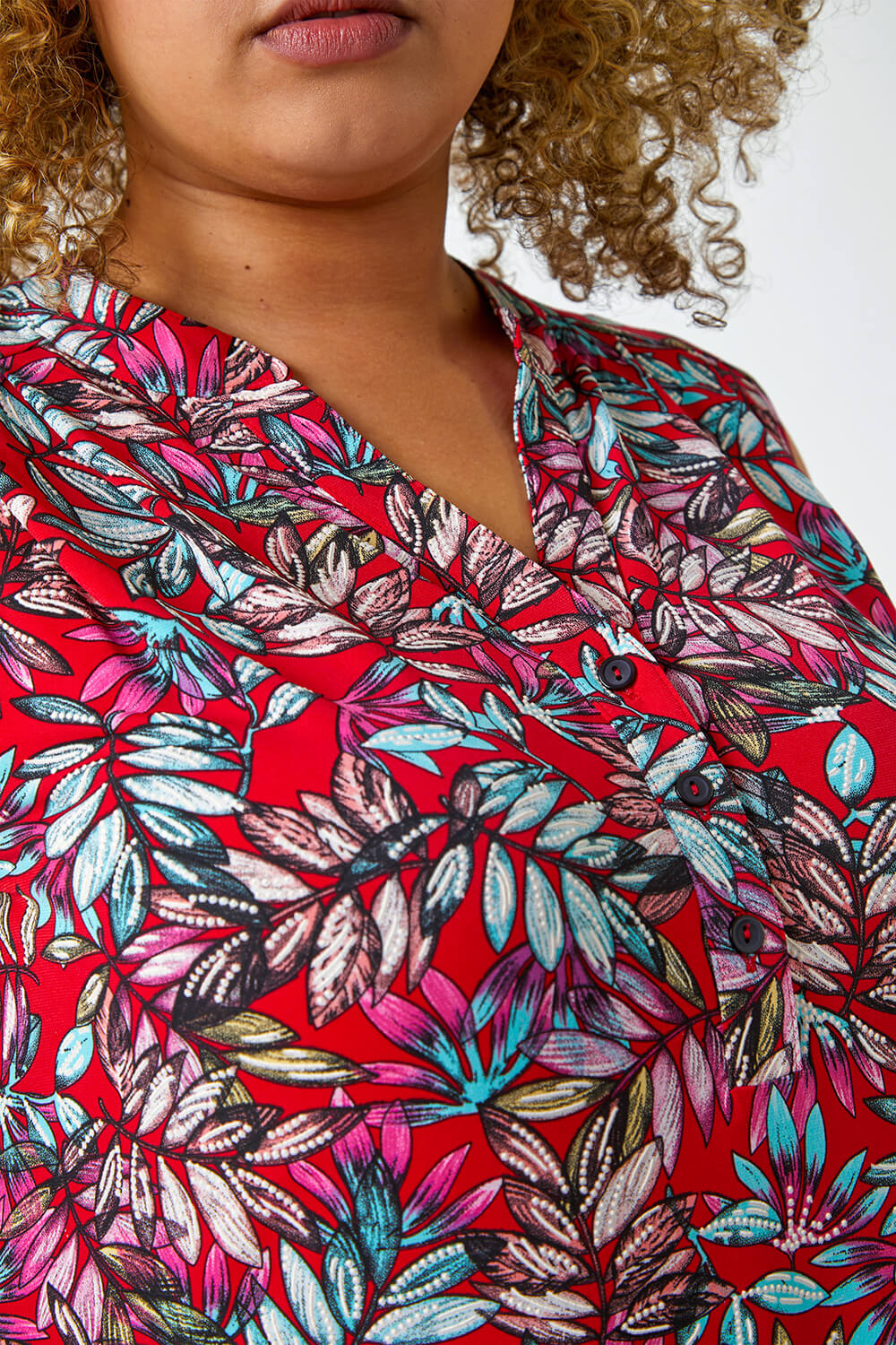 Red Curve Sleeveless Tropical Print Stretch Top, Image 5 of 5