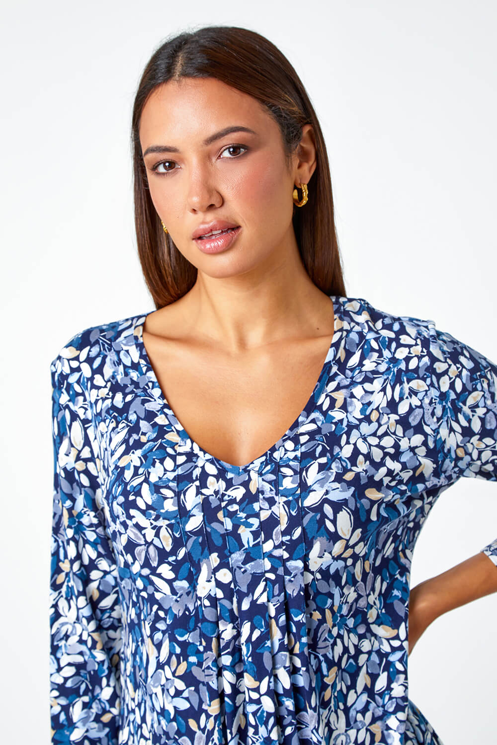 Navy  Leaf Print Pintuck Swing Stretch Top, Image 4 of 5