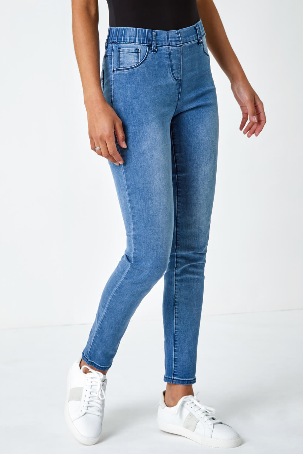 Blue nr roma Stylish Ladies Jeggings, Size: 28-40 at Rs 460/piece