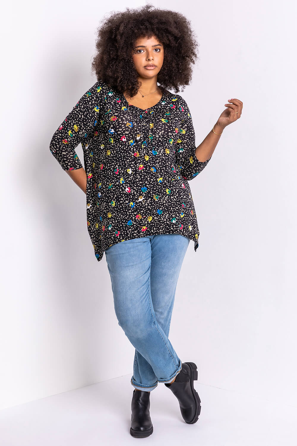 Black Curve Abstract Floral Hanky Hem Top, Image 4 of 6