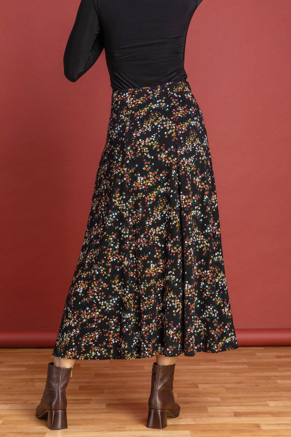 Ditsy Floral Jersey Skirt in Black - Roman Originals UK