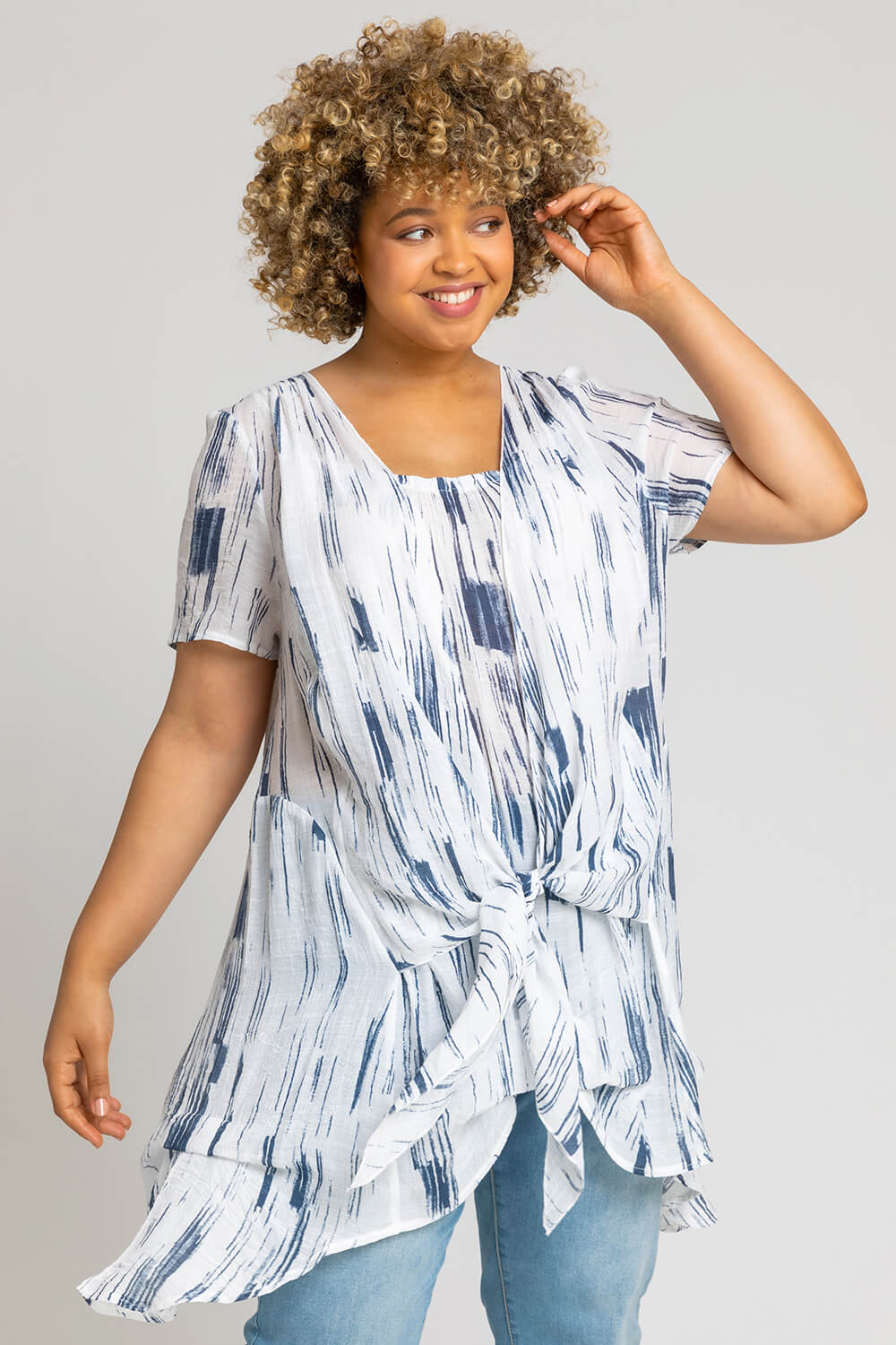 Curve Abstract Print Crinkle Tunic Top
