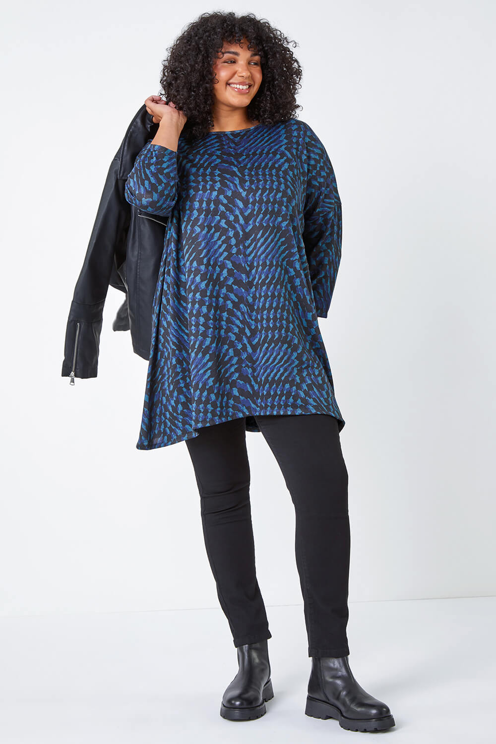 Curve Abstract Print Stretch Tunic Top 