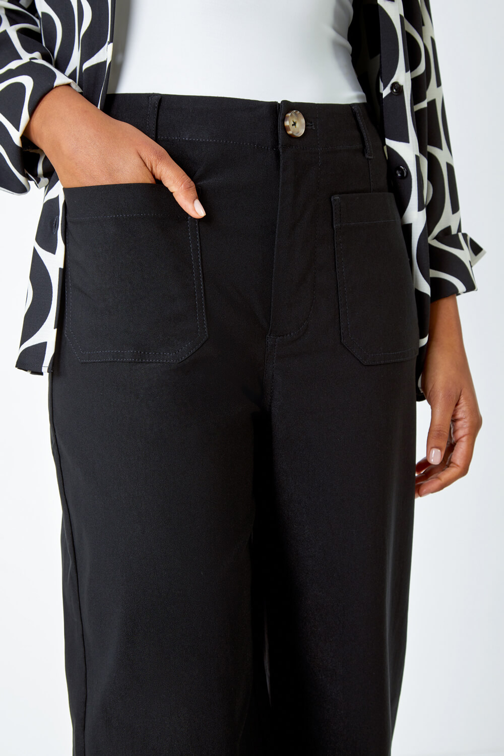 Black Pocket Detail Cropped Stretch Culottes, Image 5 of 5