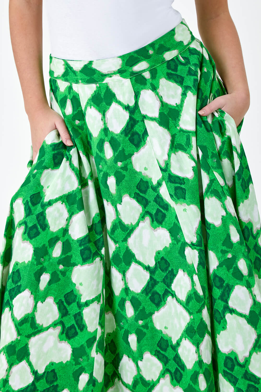 Green Petite Abstract Print Cotton Pocket Skirt, Image 5 of 5