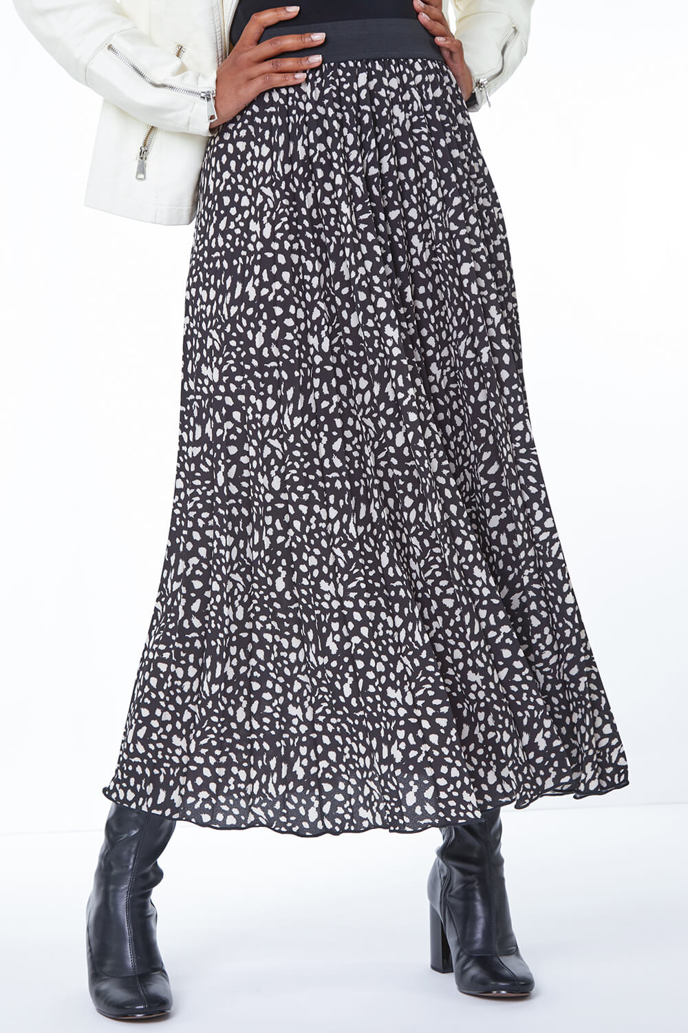 Petite Pleated Polka Dot Skirt in Black | Roman UK