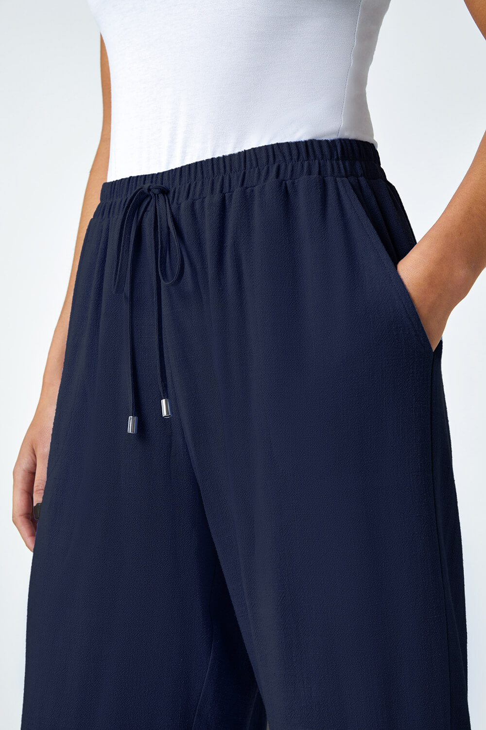 Navy  Petite Linen Mix Wide Cropped Trousers, Image 5 of 5