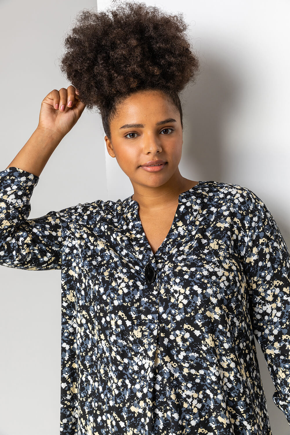 Black Curve Floral Print Tunic Top, Image 4 of 5