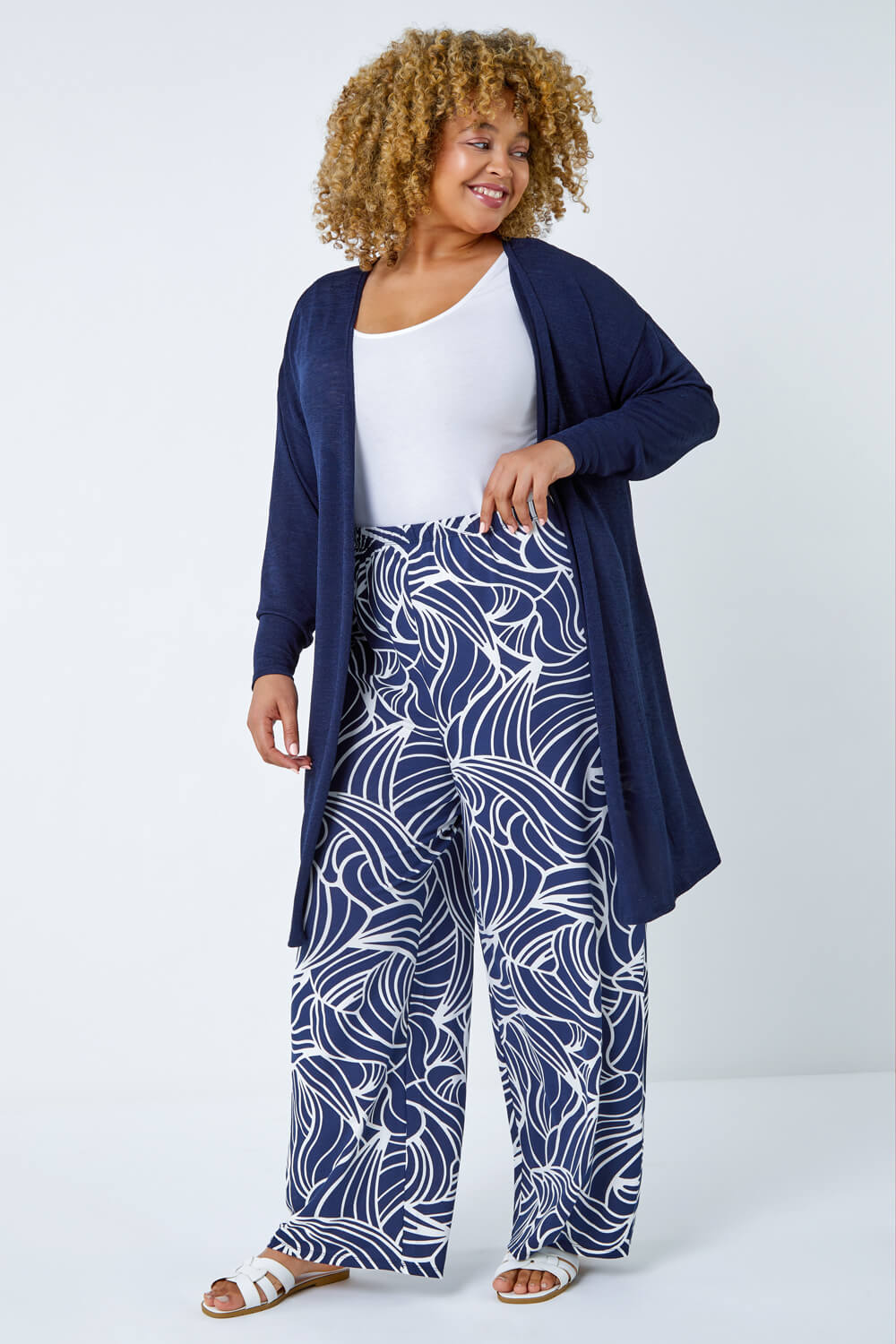 Navy  Curve Linear Print Palazzo Trousers , Image 4 of 5