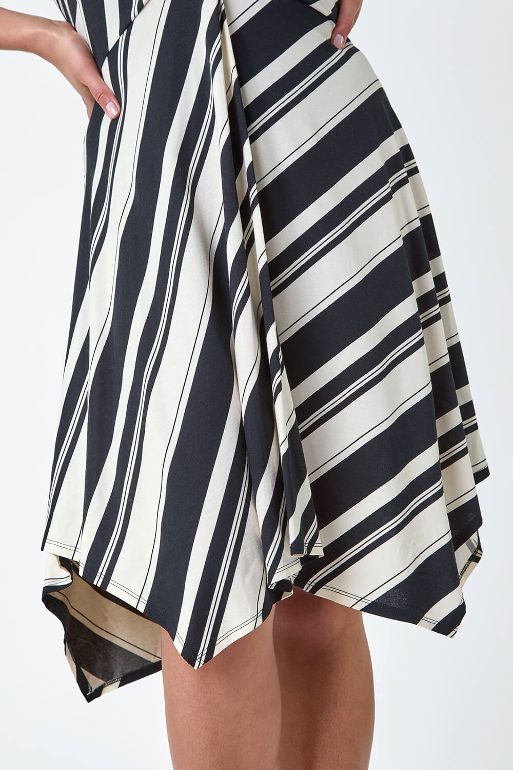 Black Curve Stripe Print Twist Front Dress , Image 5 of 5