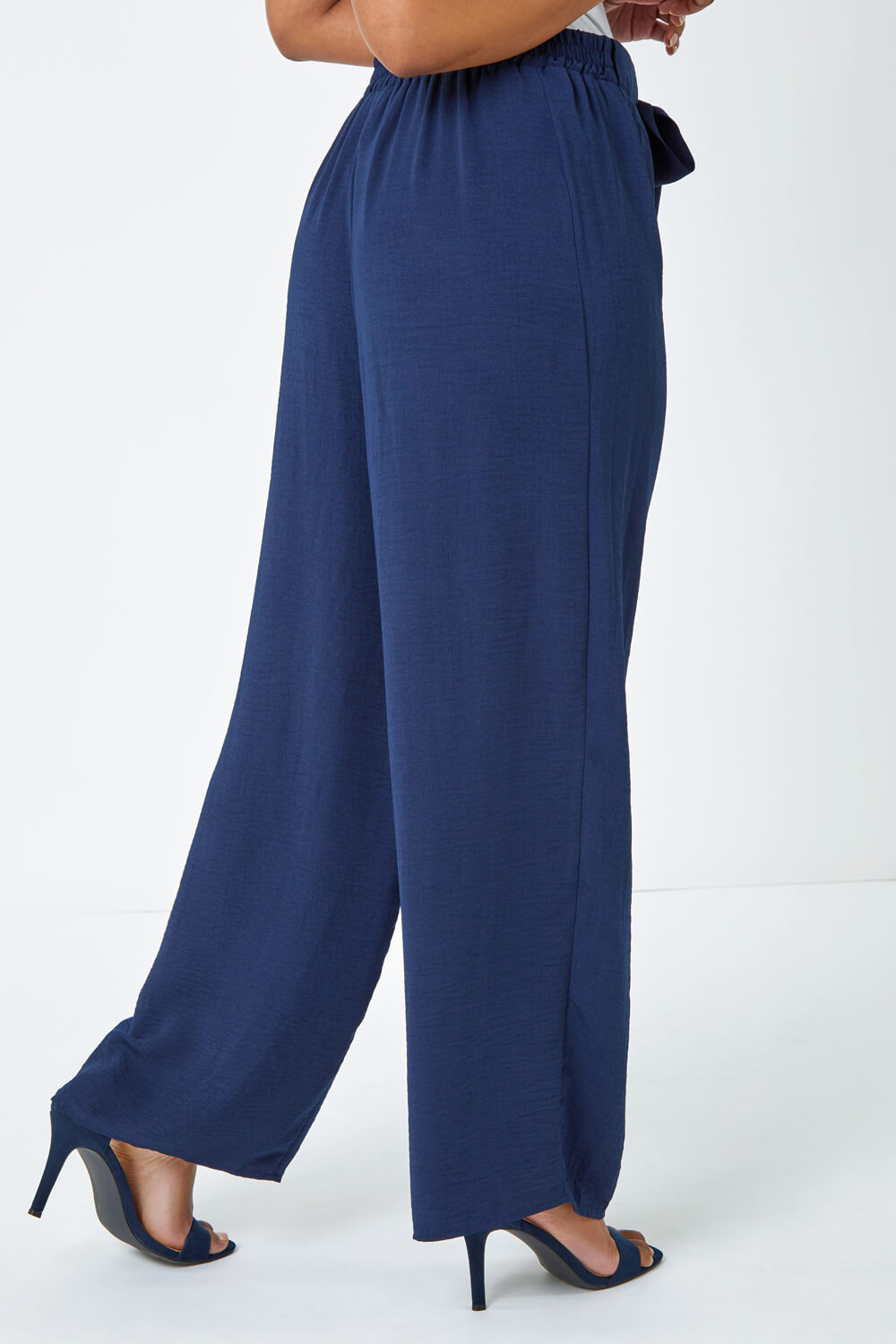 Navy  Petite Wide Leg Belted Trouser, Image 3 of 5